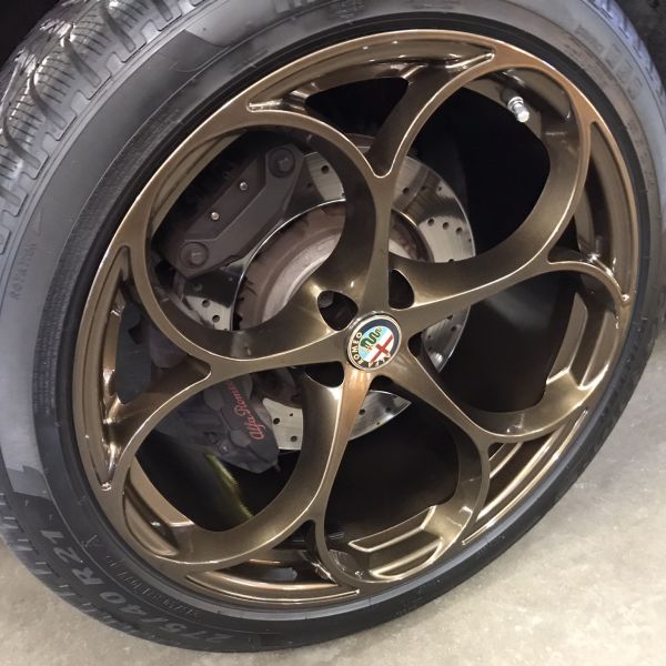 2023 alfa romeo stelvio bronze chrome